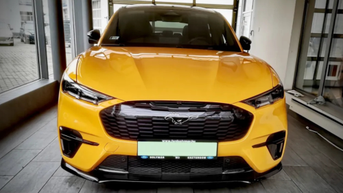 Ford Mustang Mach-E GT utcai élményvezetés 7