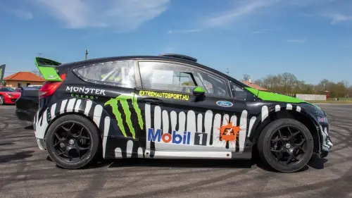 Ford Fiesta Rally élményautózás gyerekeknek a Kakucs Ringen 7