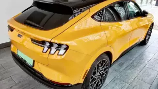 Ford Mustang Mach-E GT bérlés kosár