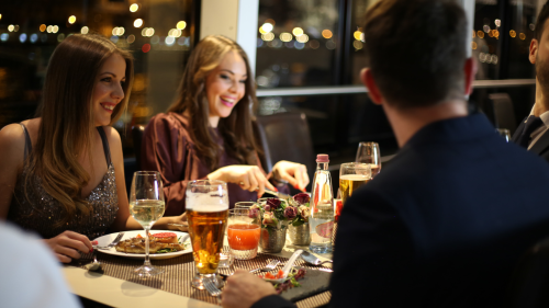 Hajós vacsora Budapesten! Romantikus környezet, élő zenei előadás! 6