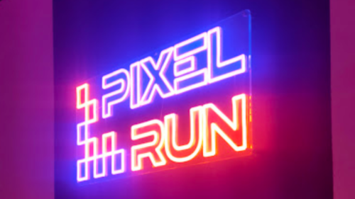 Randizzatok Pixelként egy interaktív ugróiskolán, a Pixel Run-ban 7