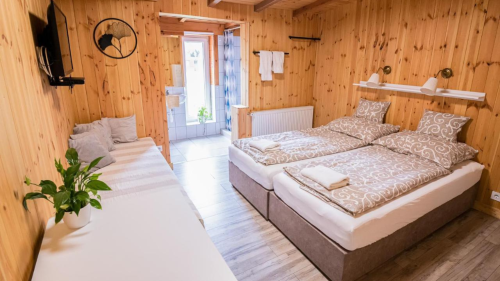 1 éjszakás romantikus wellness kettesben Ajkán - Páros ATV 4x4 Quad tereptúrával! 5
